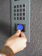 מעתיקן RFID 125KHz, משכפל מפתחות וכרטיסים