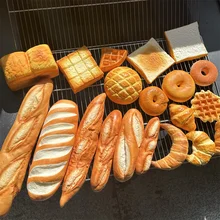 בגט- קרואסון- וופל- דגם מזון קינוח מעוצב