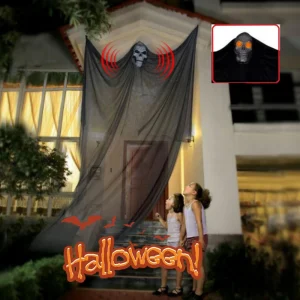 שלד תלוי ליל כל הקדושים - קישוט לדלת בית רדוף