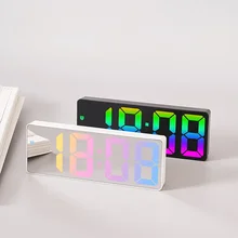 שעון מעורר דיגיטלי צבעוני עם בקרת קול - LED