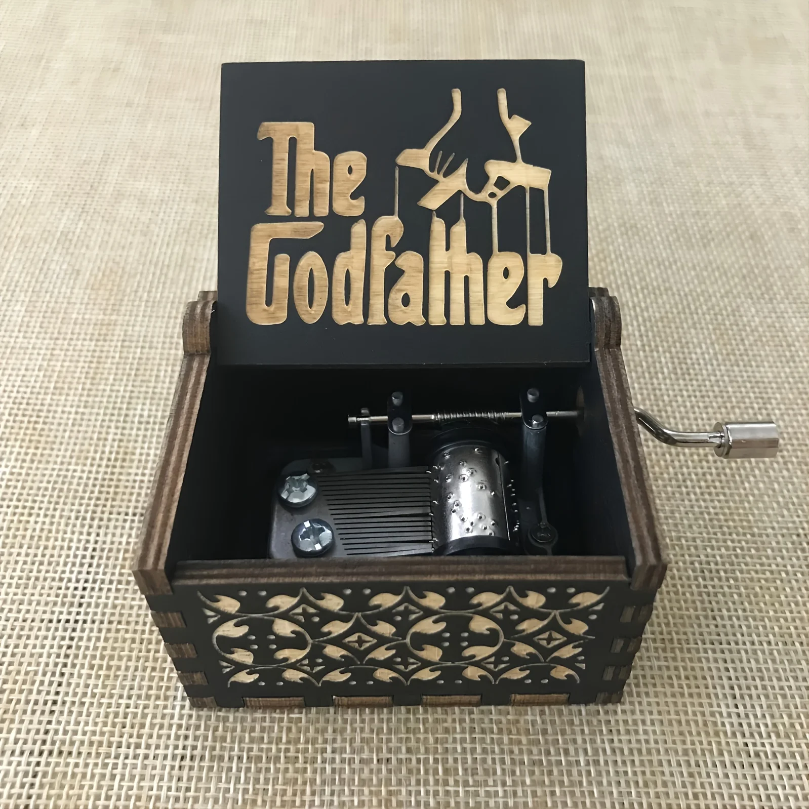 תיבת נגינה עץ חג מולד שחורה-קלאסית