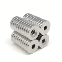 מגנטים דיסק 15x3 מ,מ עם חור 4 מ,מ - 20 יח'