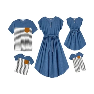 מכירה- שמלות מידי כחולות עם חולצות משפחתיות מפוספסות