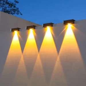 מנורת קיר סולארית חיצונית LED - גינה, מרפסת