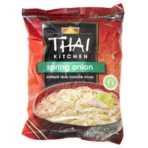 מרק איטריות אורז Thai Kitchen - בצל ירוק - 45 גרם