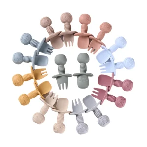 כף ומזלג סיליקון לתינוק - ידית עץ - 2 יח'